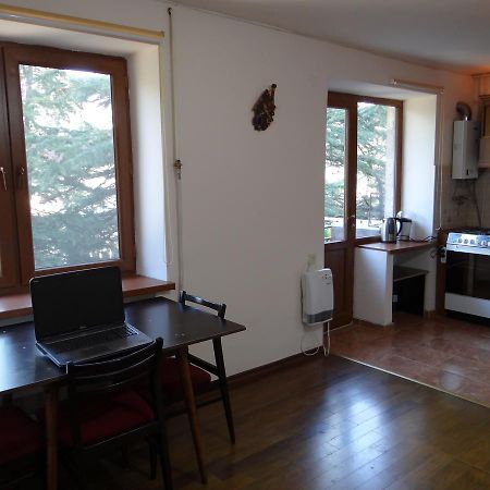 Dilijan Apartment Luaran gambar