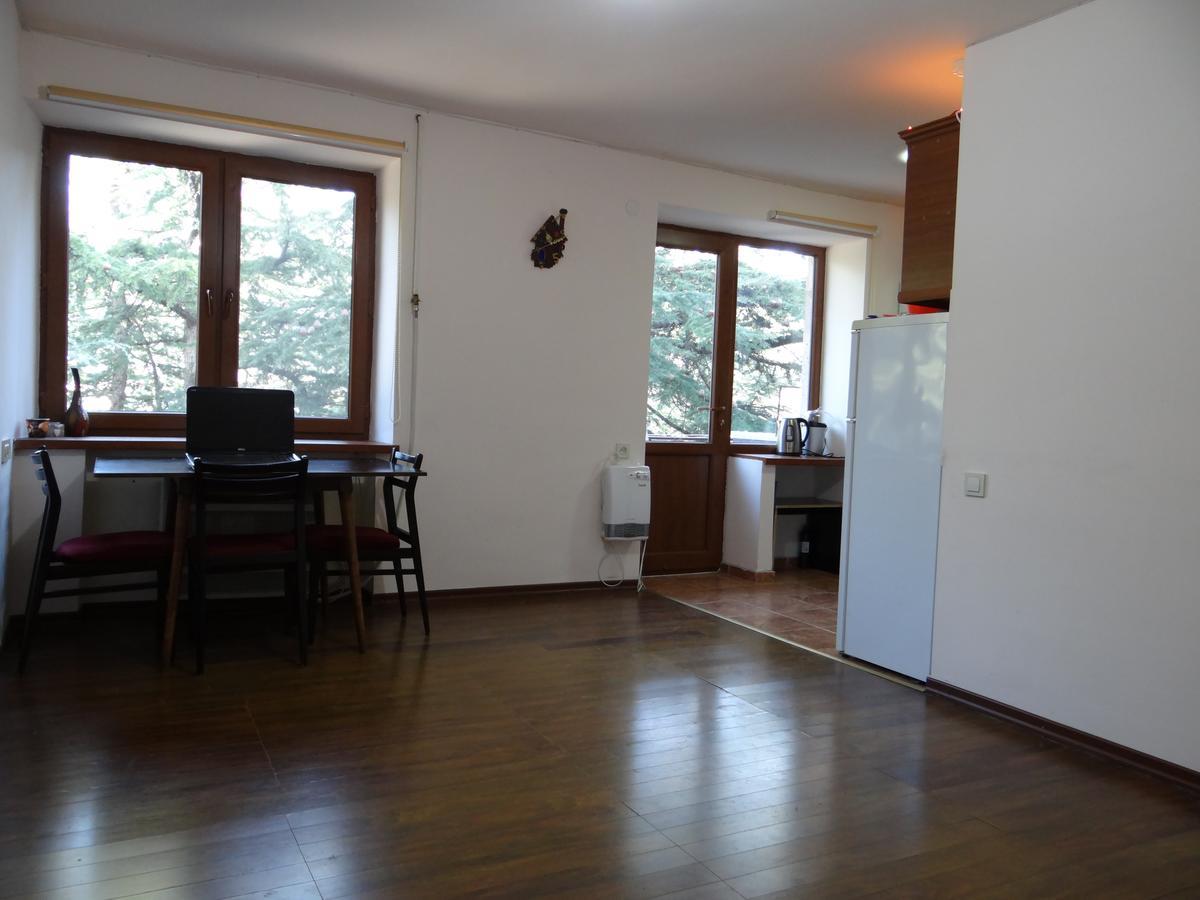 Dilijan Apartment Luaran gambar